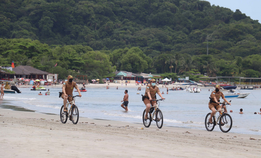 Ciclopatrulhamento da PM aumenta mobilidade das equipes no atendimento ao cidadão no Litoral durante o verão