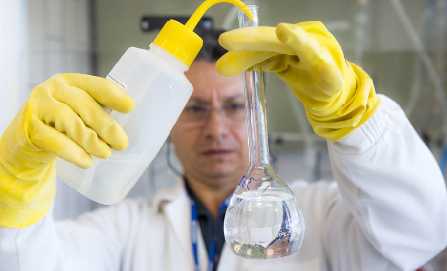 Análises da água da Sanepar passam por rigoroso processo de controle