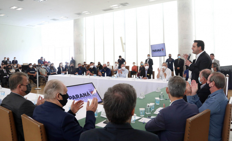 Governador Carlos Massa Ratinho Junior atualizou as regras de ocupação territorial das áreas de mananciais de abastecimento de água situadas na Região Metropolitana de Curitiba (RMC).