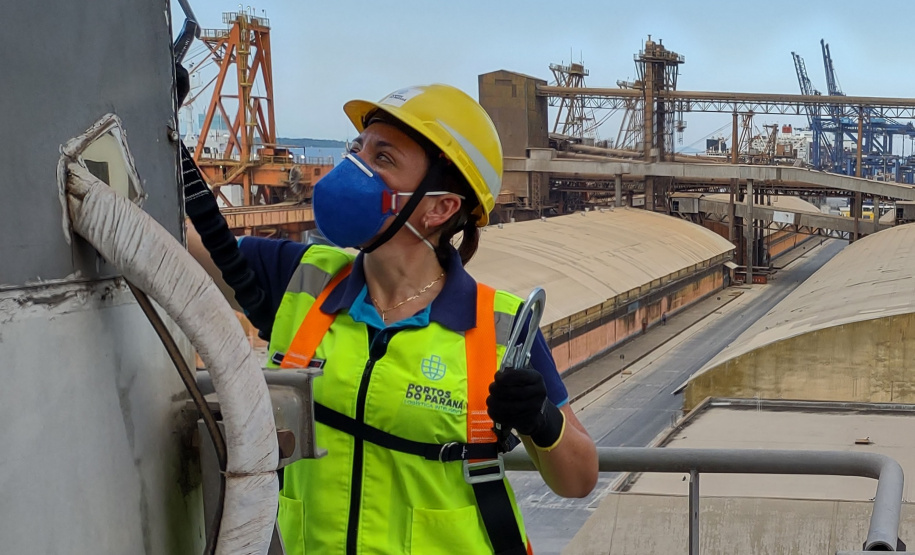 Aumenta a presença feminina no Porto de Paranaguá. Obrigado