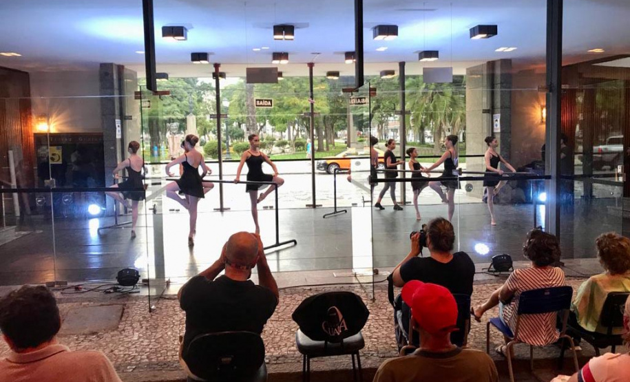 Teatro Guaíra celebrou Dia da Mulher com programação gratuita