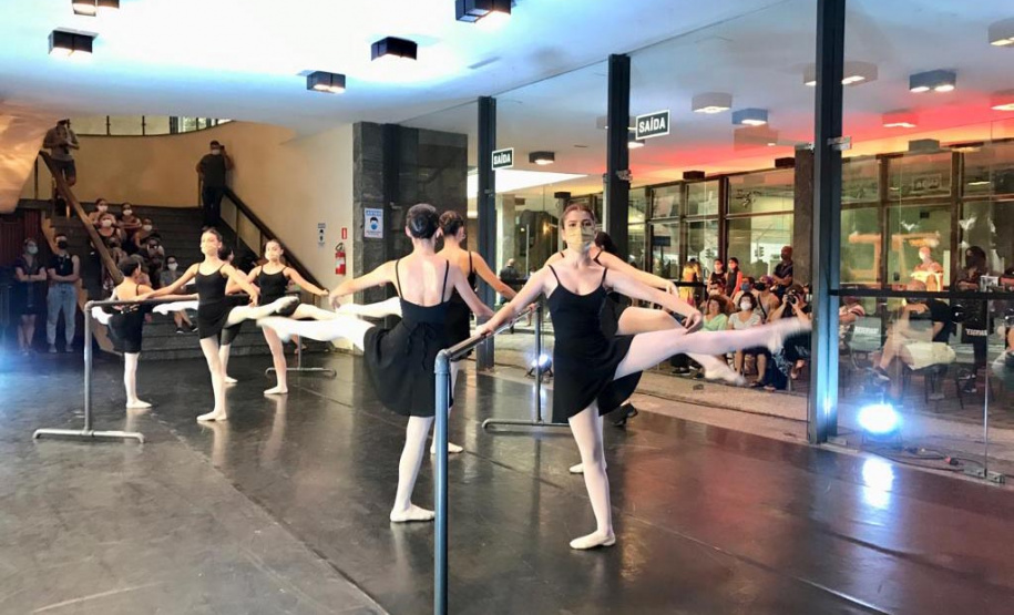Teatro Guaíra celebrou Dia da Mulher com programação gratuita