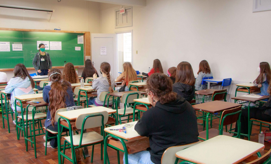 Sonho de ser UEPG leva mais de 4 mil candidatos a realizarem Vestibular de Outono