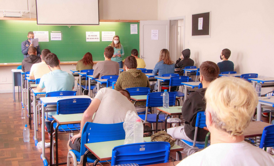 Sonho de ser UEPG leva mais de 4 mil candidatos a realizarem Vestibular de Outono