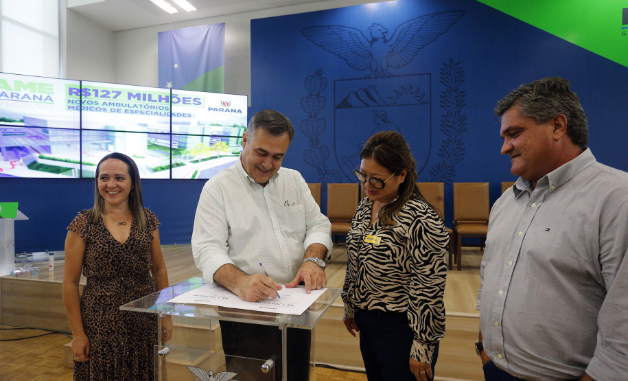 Governo do Estado distribui mais de R$ 104 milhões em obras e reformas para municípios