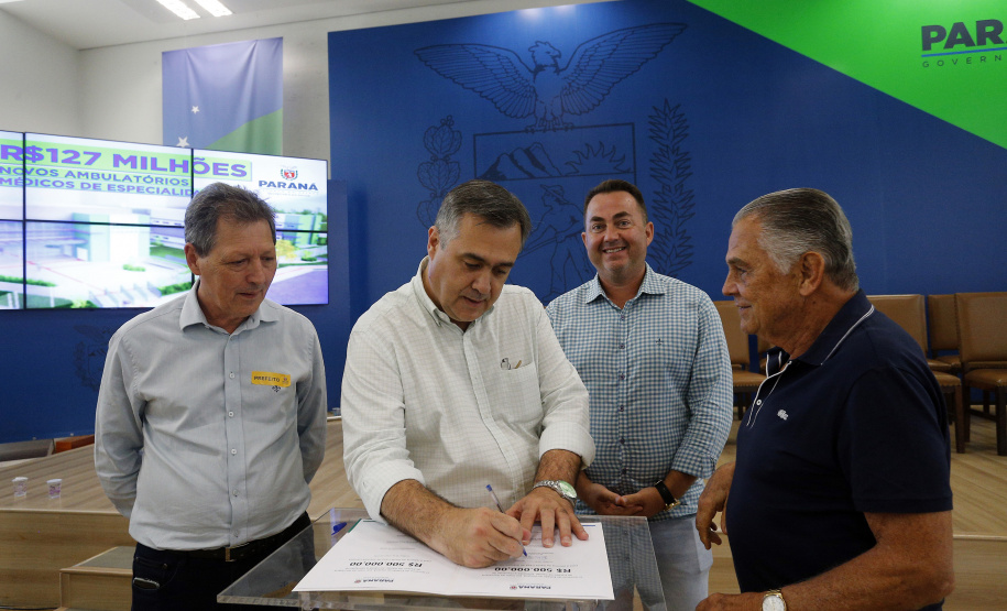 Governo do Estado distribui mais de R$ 104 milhões em obras e reformas para municípios