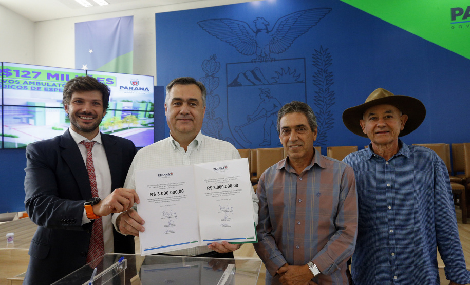 Governo do Estado distribui mais de R$ 104 milhões em obras e reformas para municípios