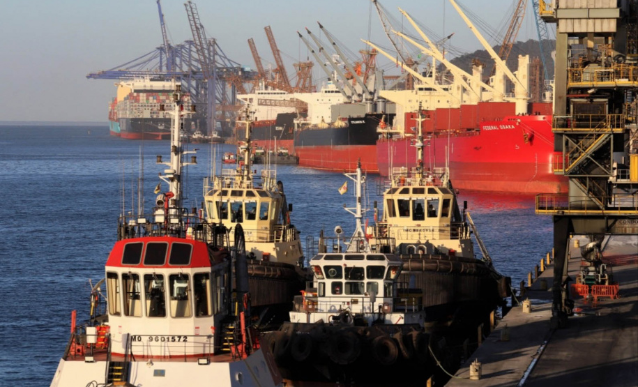 Porto de Paranaguá faz 87 anos focado em atrair investimentos