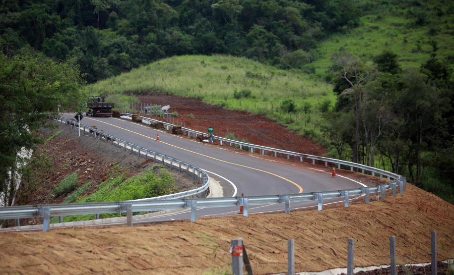 Com reestruturação da PR-650, Godoy Moreira deixa de sofrer com enchentes e ficar “ilhada”