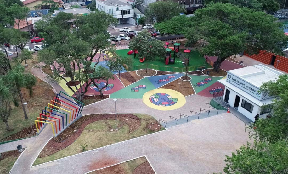 Entre as 82 ações nesse período está a revitalização da Praça Wilson Joffre, em Cascavel, na região Oeste.