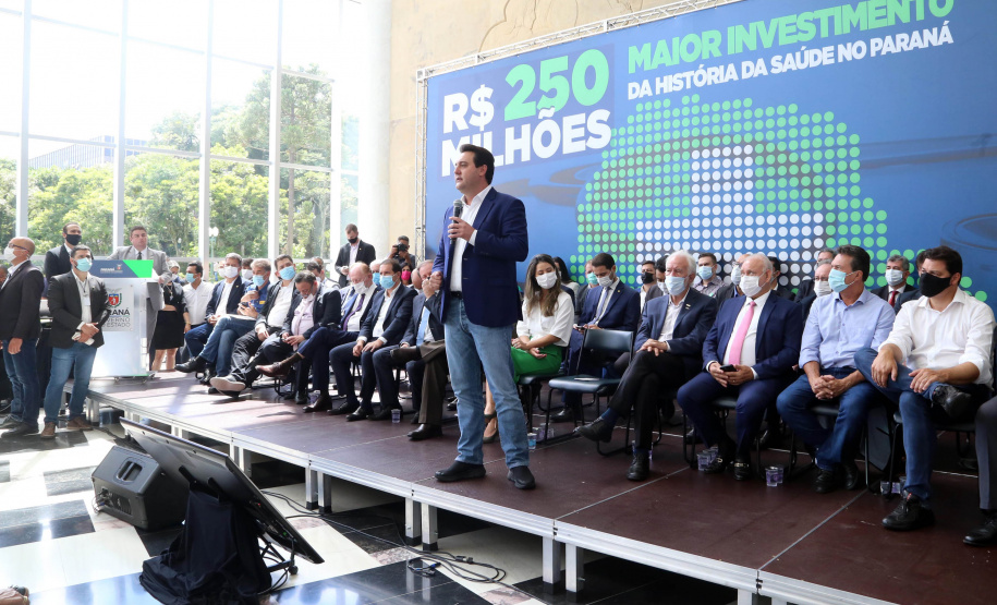 Estado investirá R$ 250 milhões em saúde nos municípios, maior pacote da história do Paraná