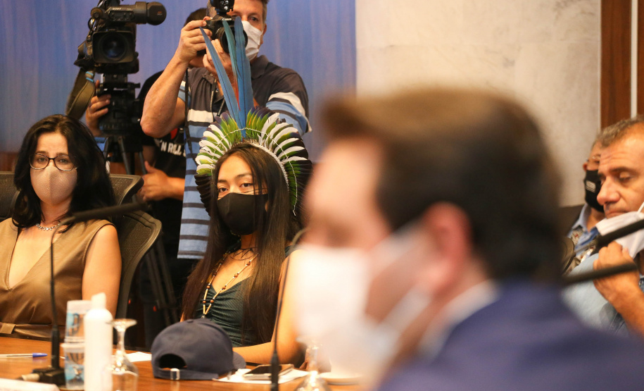 Estado reajusta em 25% valor das bolsas para pesquisadores, professores, alunos e indígenas