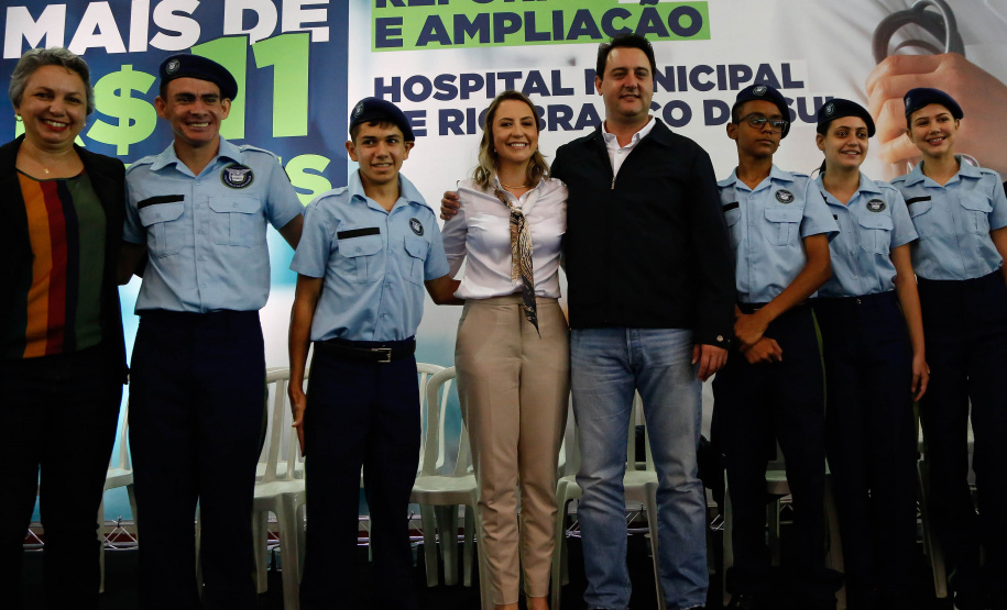 governador Carlos Massa Ratinho Junior e o Secretário da Saúde, Beto Preto, assinam nesta quinta-feira (31), liberação de recurso para o Hospital de Rio Branco do Sul. 31/03/2022 -