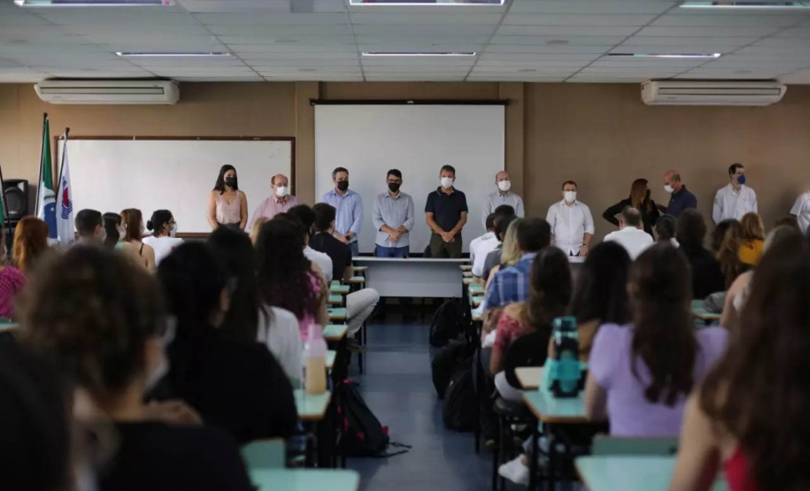 Cerca de 80 novos residentes integram equipes do Huop
