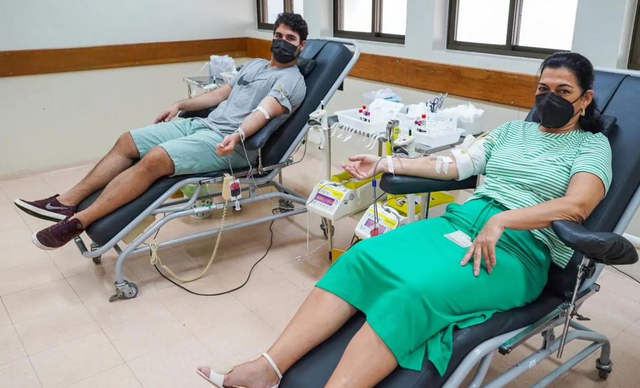Departamento de Enfermagem da UEL abre programação dos 50 anos do curso com doação de sangue