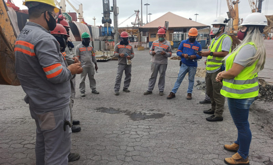 Março marca reforço no uso dos EPIs no Porto de Paranaguá