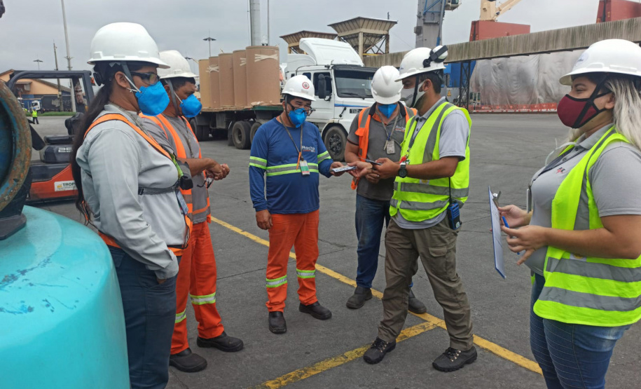 Março marca reforço no uso dos EPIs no Porto de Paranaguá