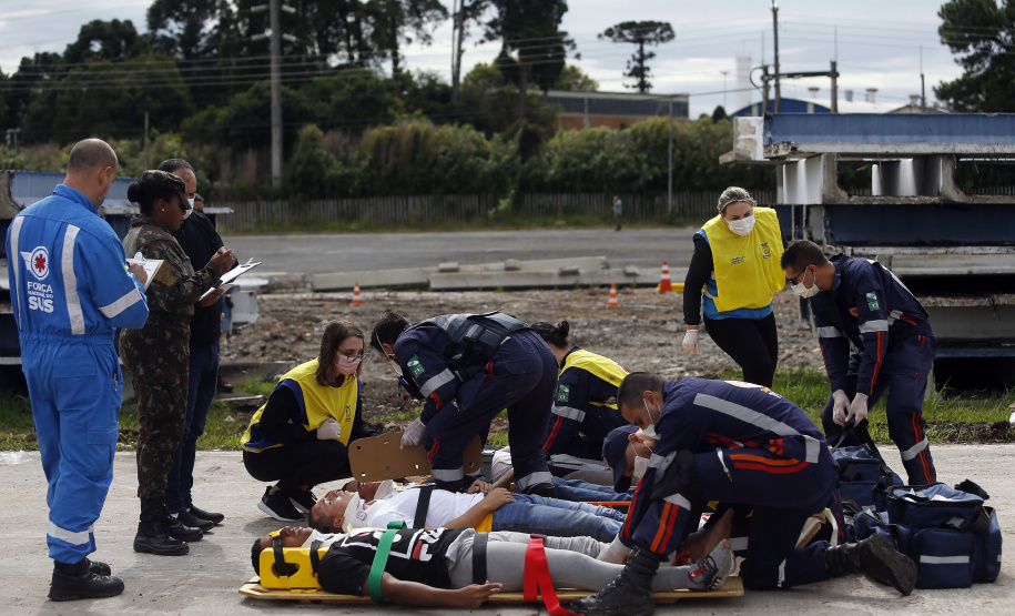 Simulado de cena encerra treinamento da Força Nacional do SUS no Paraná