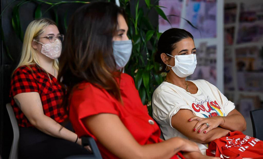 Giovana Madalosso participa da programação especial da Biblioteca Pública