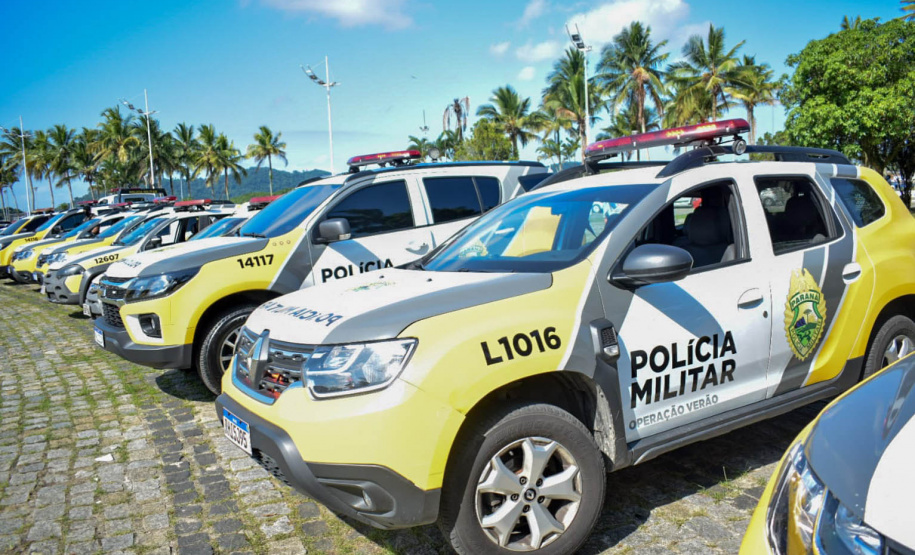 Polícia Militar desencadeia megaoperação Fortaleza no Litoral do estado com viaturas e helicóptero