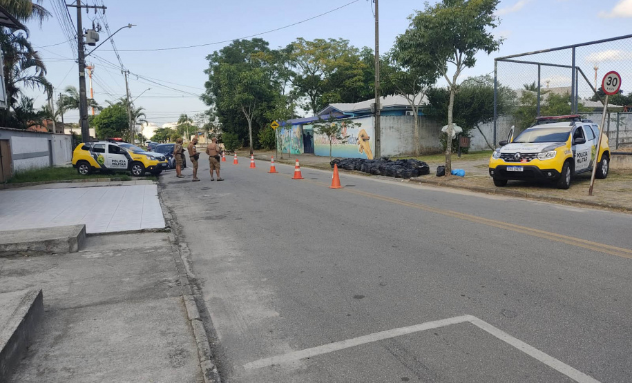 Polícia Militar desencadeia megaoperação Fortaleza no Litoral do estado com viaturas e helicóptero -