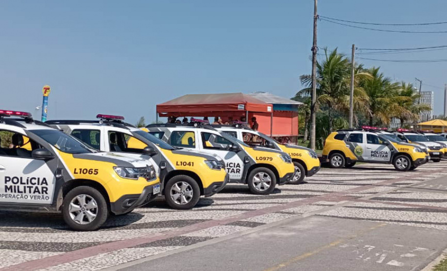 Polícia Militar desencadeia megaoperação Fortaleza no Litoral do estado com viaturas e helicóptero -
