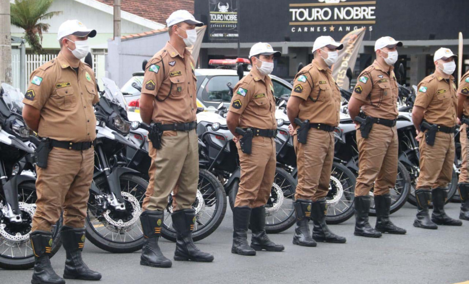 Batalhão de Trânsito completa 70 anos de história e recebe 45 novas motocicletas durante solenidade em Curitiba - Curitiba, 15/03/2022