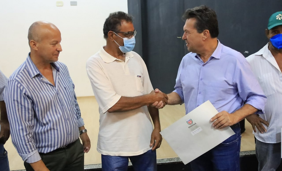 Famílias de Altamira do Paraná recebem primeiros documentos para regularização fundiária
