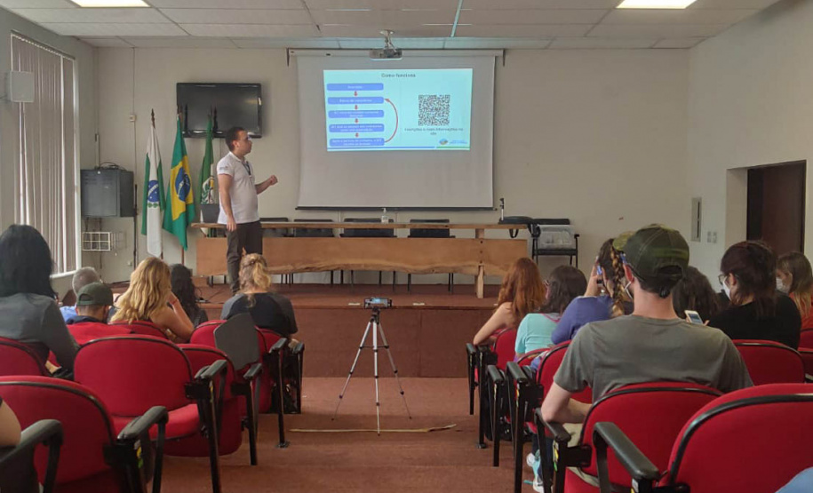 Governo do Paraná torna permanente o curso para voluntariado no cuidado de animais silvestres  - cURITIBA, 21/03/2022