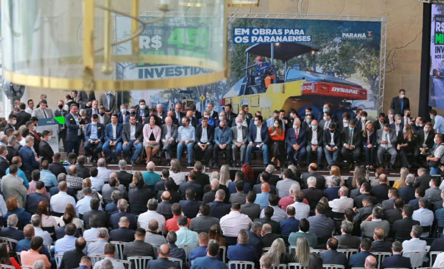 Governo investe mais de R$ 450 milhões em obras urbanas nos municípios do Paraná