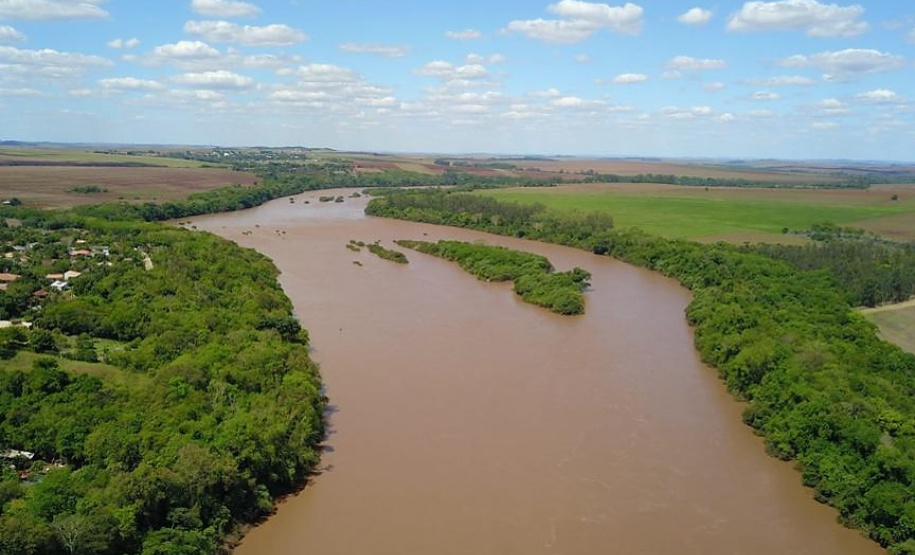 Paraná instala primeira Reserva de Pesca Esportiva em rio