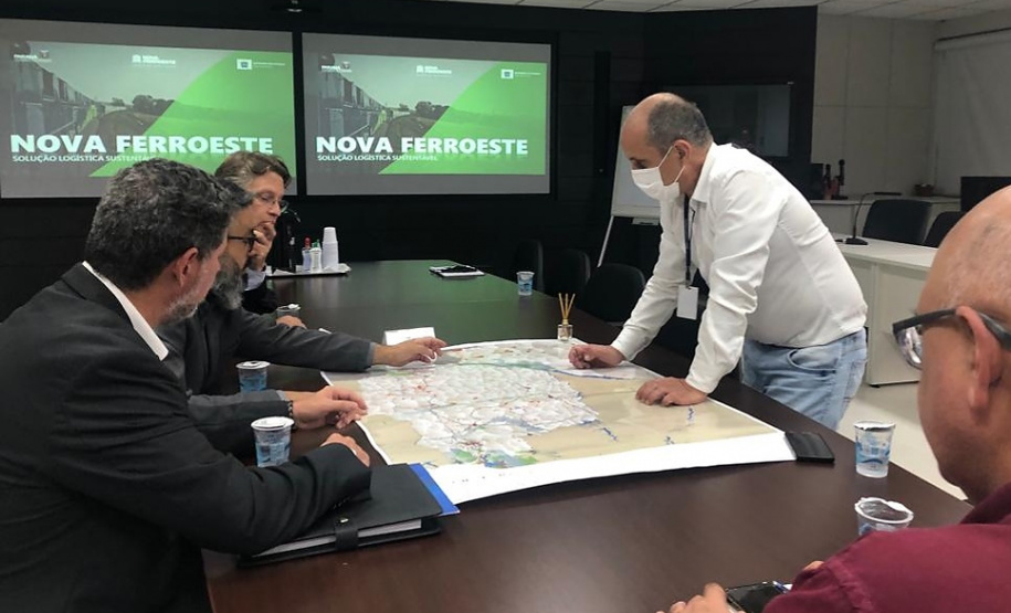 Reunião da Nova Ferroeste com ACEPAR