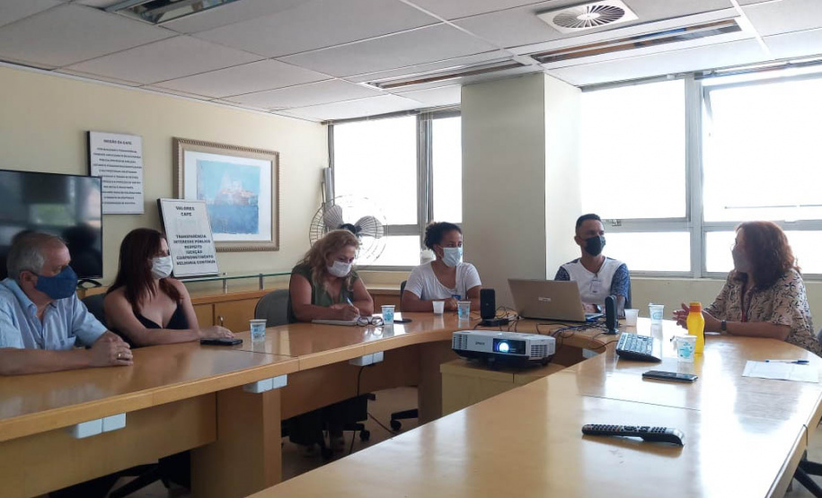 Deppen discute retorno dos grupos de Narcóticos Anônimos no sistema prisional