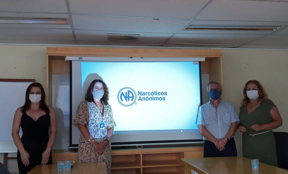 Deppen discute retorno dos grupos de Narcóticos Anônimos no sistema prisional