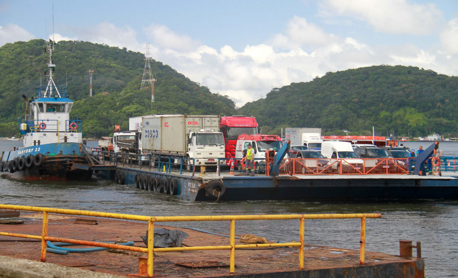A Controladoria-Geral do Estado (CGE) adiantou para esta segunda-feira (28) a visita ao serviço de travessia da Baía de Guaratuba, no Litoral. O que motivou foi o acidente entre duas embarcações, ocorrido no domingo.