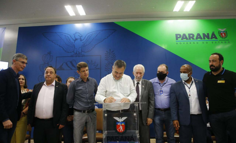 Governo anuncia investimento de R$ 126,9 milhões em nove Ambulatórios Médicos de Especialidades