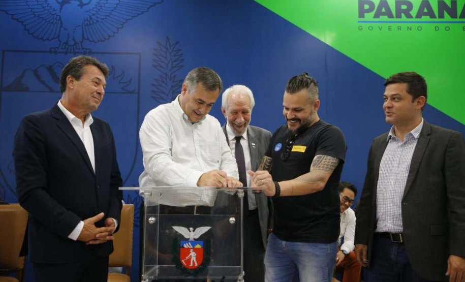 Governo anuncia investimento de R$ 126,9 milhões em nove Ambulatórios Médicos de Especialidades