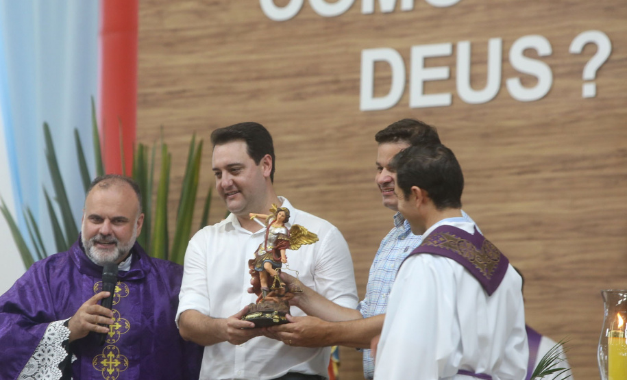 Em Bandeirantes, Ratinho Junior destaca a força do turismo religioso no Paraná
