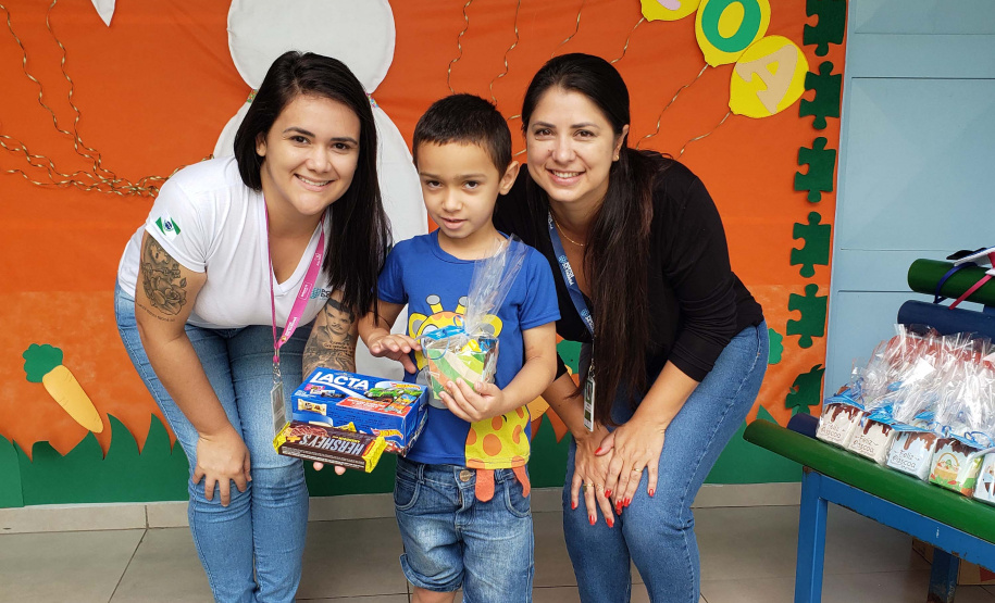 Portos do Paraná celebra Páscoa com crianças do Centro Municipal de Autismo de Paranaguá