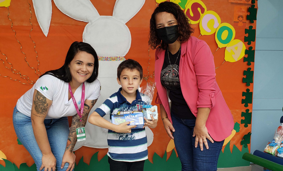 Portos do Paraná celebra Páscoa com crianças do Centro Municipal de Autismo de Paranaguá