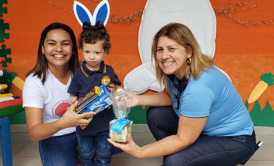 Portos do Paraná celebra Páscoa com crianças do Centro Municipal de Autismo de Paranaguá