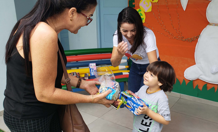 Portos do Paraná celebra Páscoa com crianças do Centro Municipal de Autismo de Paranaguá