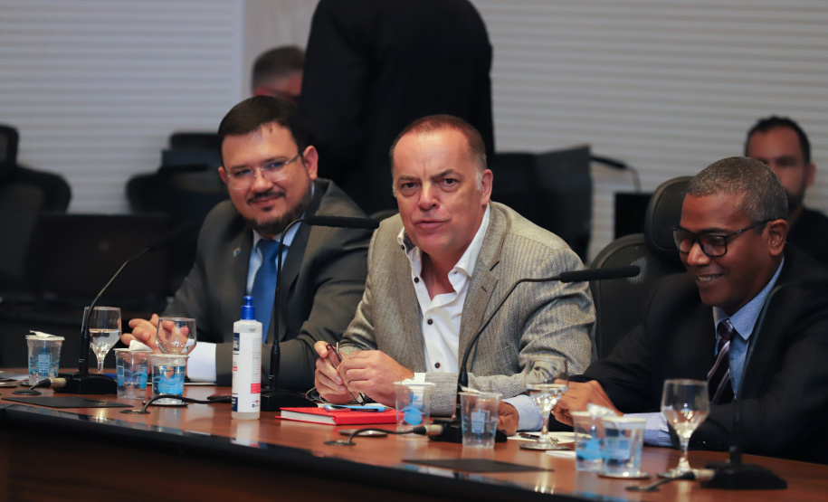 FUNDAÇÃO ARAUCÁRIA