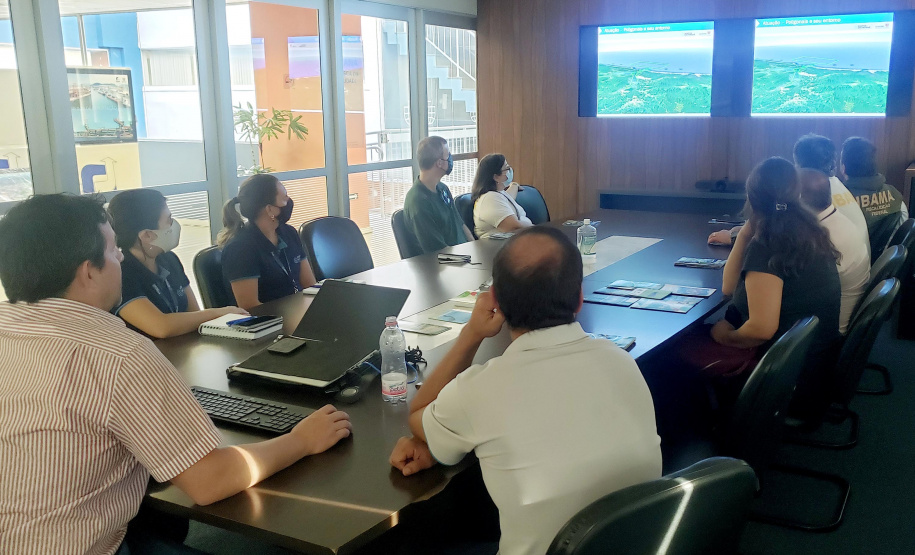 Portos do Paraná apresenta programas ambientais ao Ibama