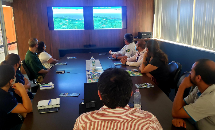 Portos do Paraná apresenta programas ambientais ao Ibama