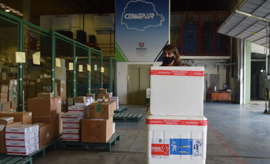 Saúde reabastece regionais com mais 437 mil vacinas da gripe e Covid-19