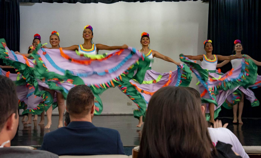 Gestores culturais vêm a Curitiba para intercâmbio cultural e para conhecer o Raízes do MIS