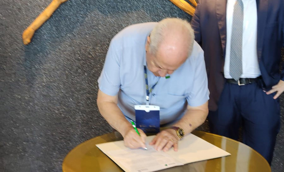 BRDE assina R$ 52,5 milhões em contratos no Expolondrina