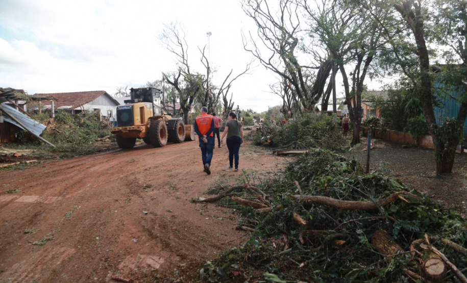 Estado envia ajuda humanitária a cidades do Oeste e Noroeste atingidas por temporais