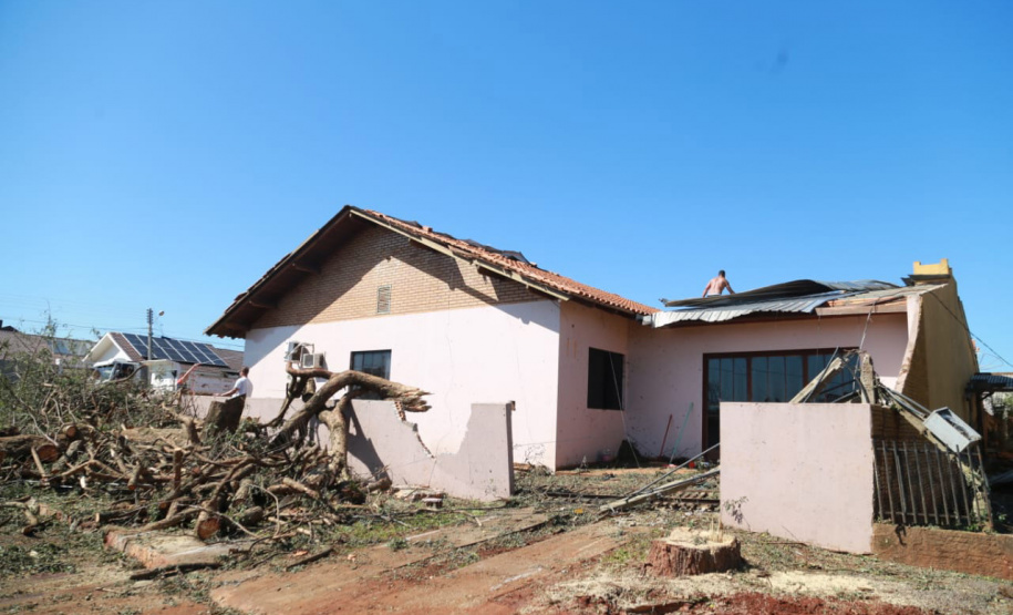 Estado envia ajuda humanitária a cidades do Oeste e Noroeste atingidas por temporais